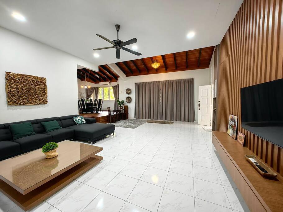 Klebang Spacious Comfy Bangalow Villa Klebang Besar Dış mekan fotoğraf